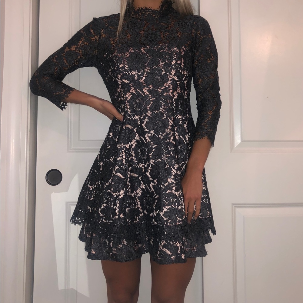 Eliza J Navy Blue/Gray Lace Midi Dress